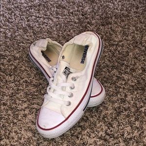 Great condition, white low-top converse!